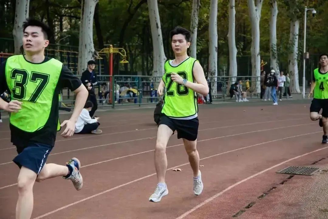 问鼎娱乐