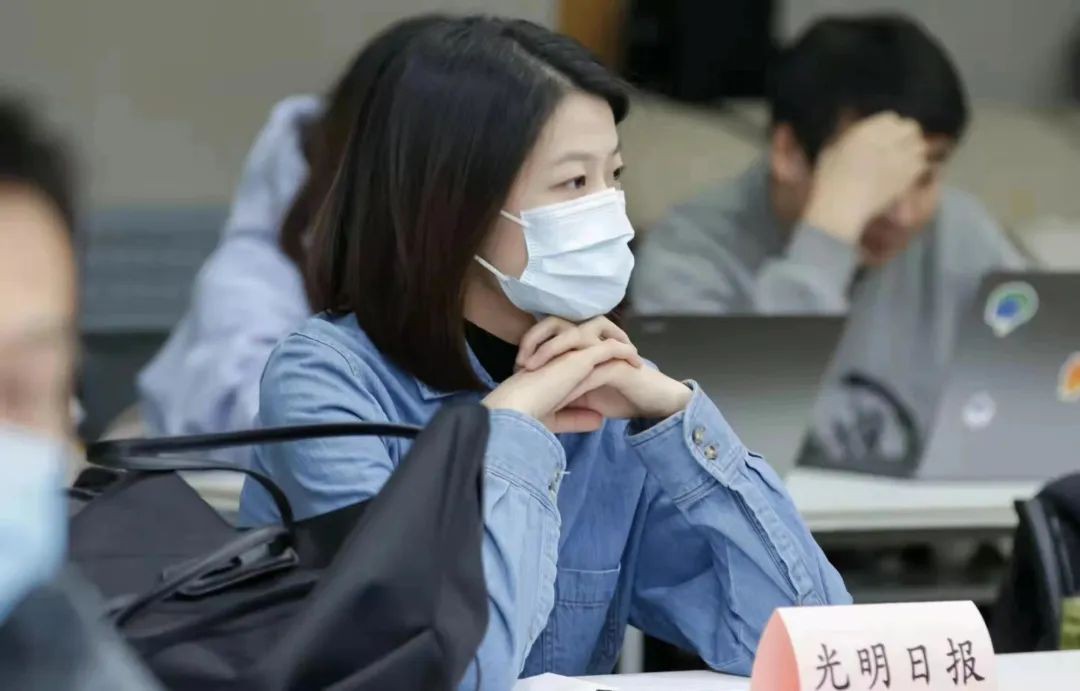 问鼎娱乐