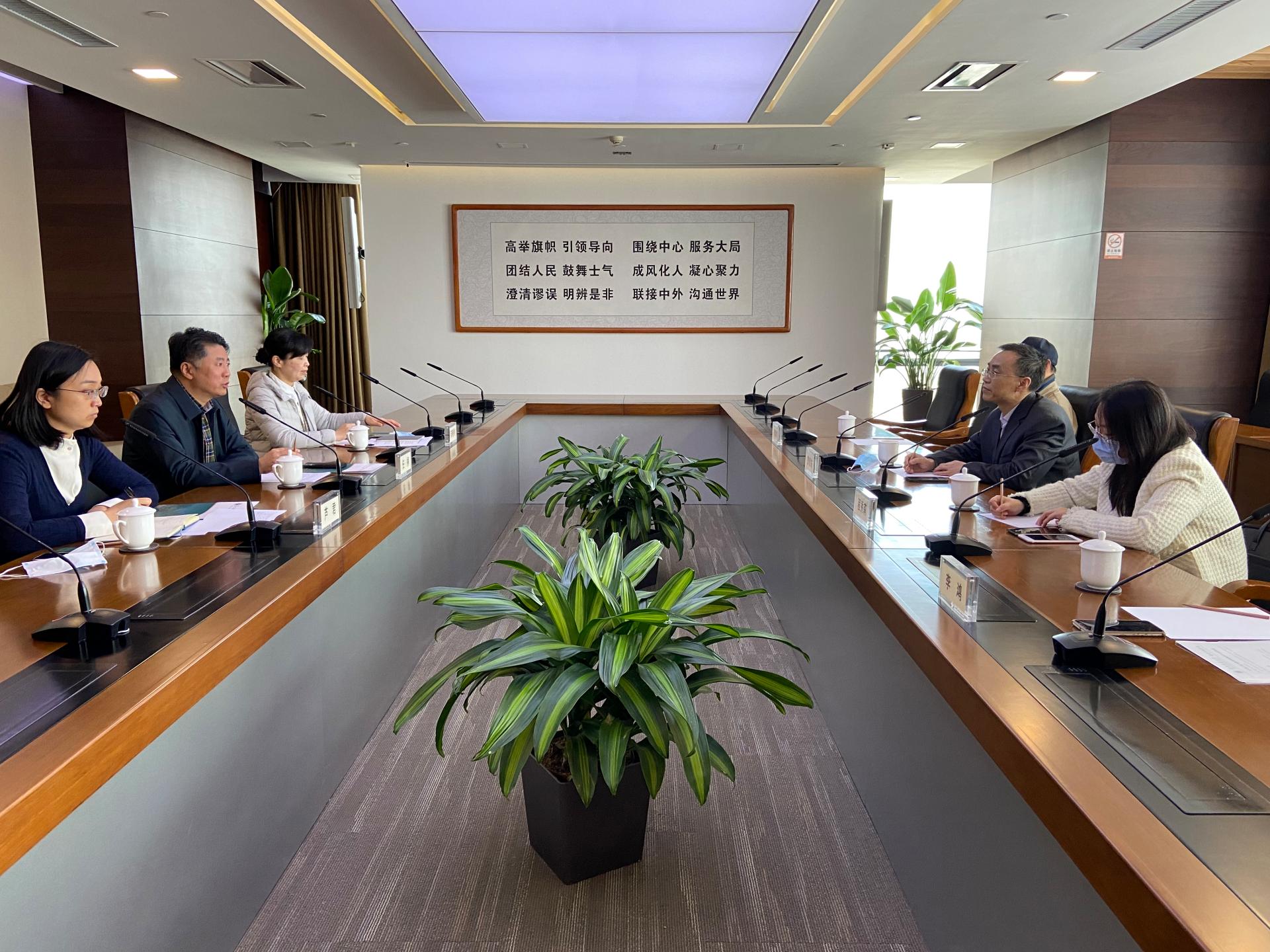问鼎娱乐